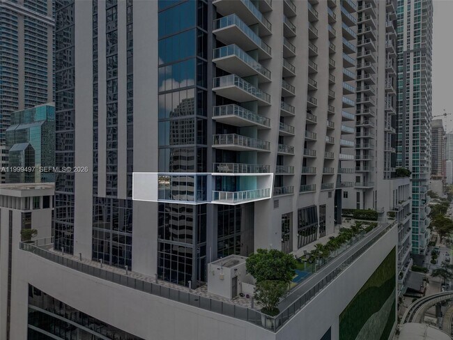 Building Photo - 1010 Brickell Ave