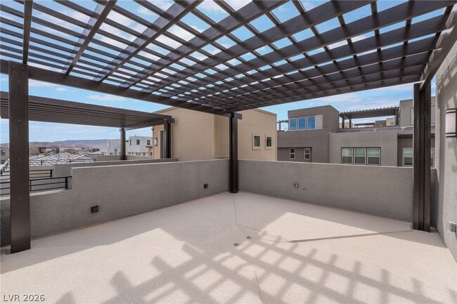 Building Photo - 667 Grey Saker St