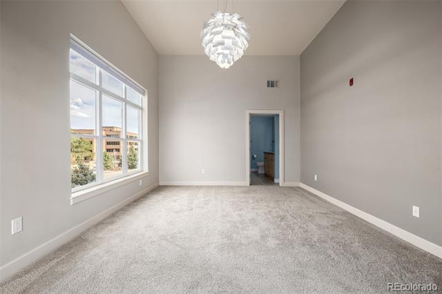 Building Photo - 5677 S Park Pl