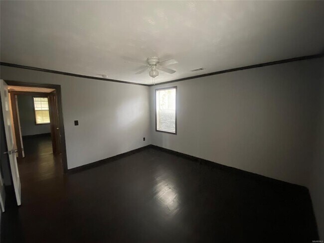 Building Photo - 3577 Whiting Ave