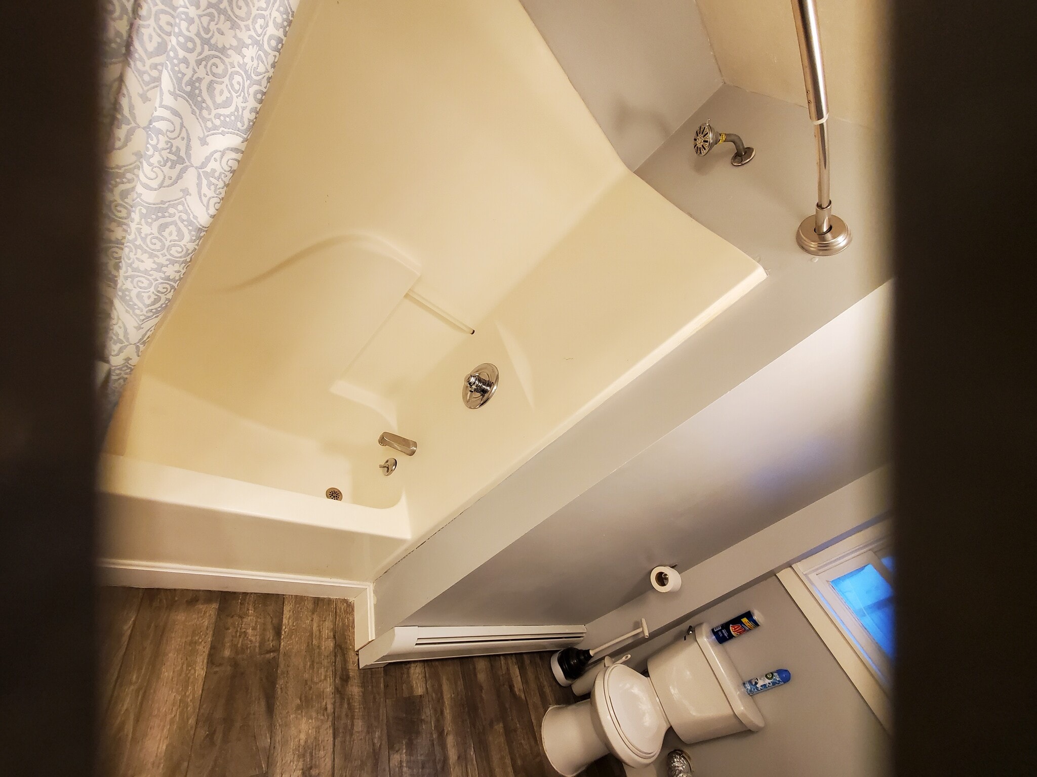 Bathroom - 104 Fair St