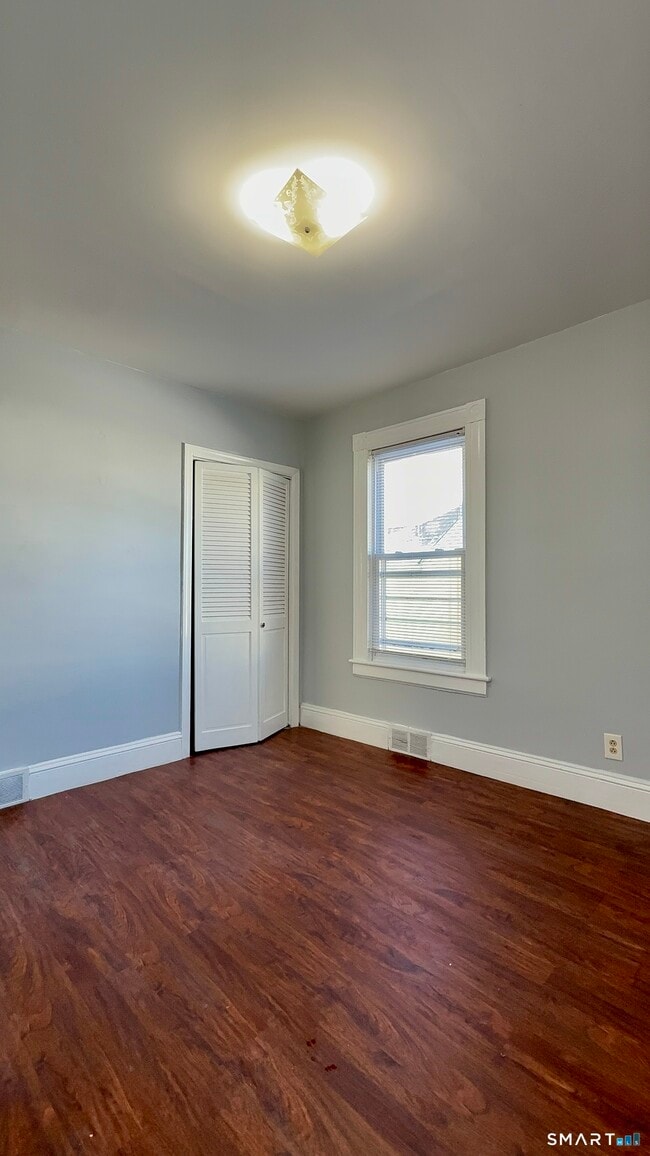 Building Photo - 168 Alfred St