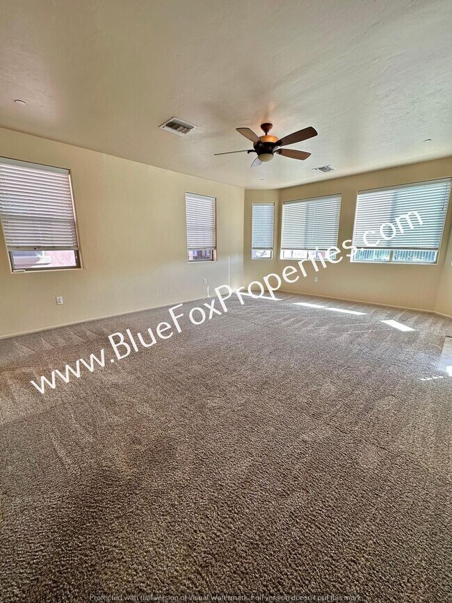 Building Photo - 14615 S Avenida Cucana