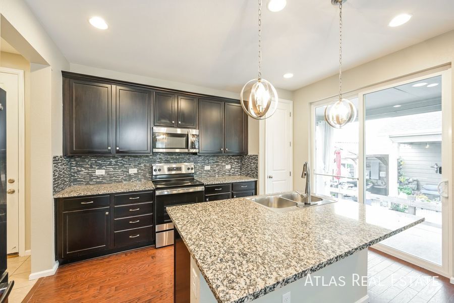 Building Photo - 7255 S Millbrook Ct