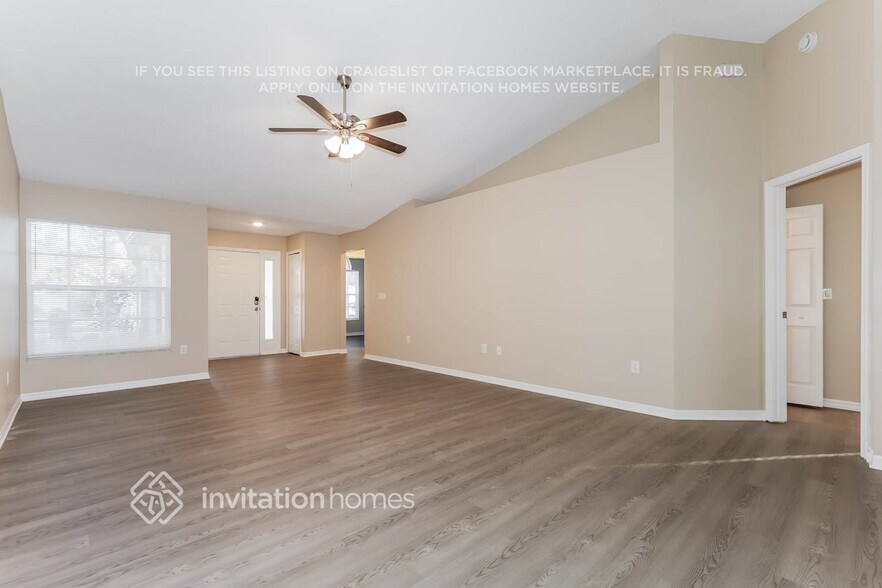 Building Photo - 1803 Landside Dr
