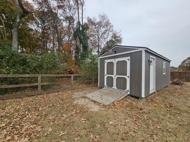 Building Photo - 1505 Old Loganville Rd SW