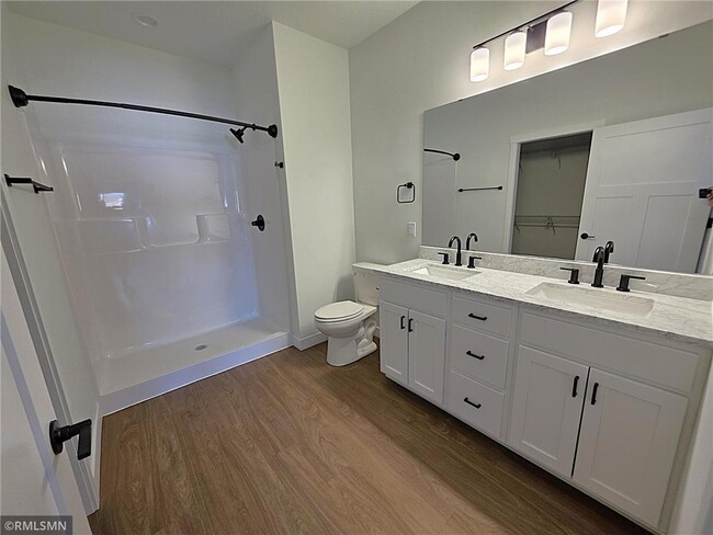 Building Photo - 1225-1227 Wisteria Ln