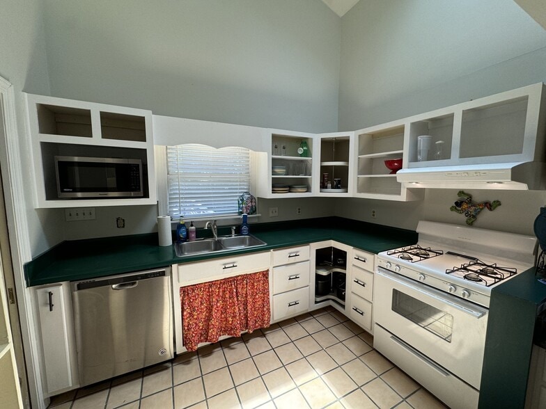 Building Photo - 1710 Ohio Ave