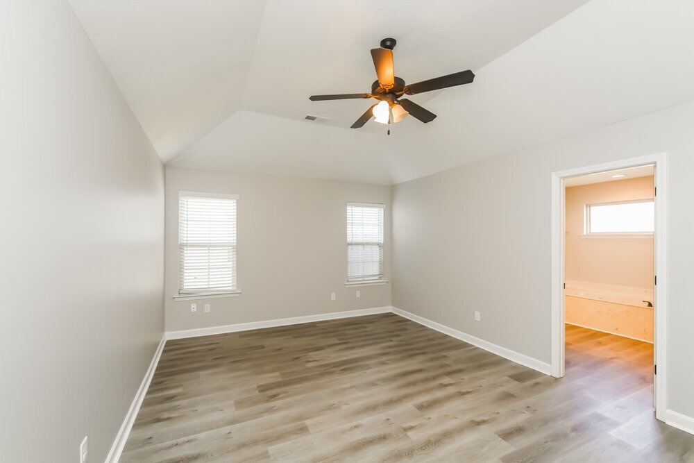 Building Photo - 7898 Ironwood Dr
