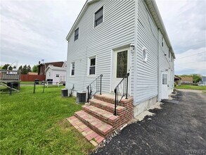 Building Photo - 508 59th St