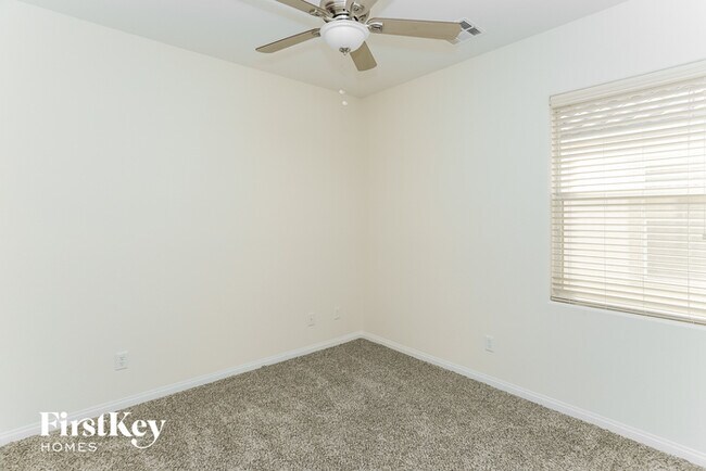 Building Photo - 5528 Latrobe Bluff St