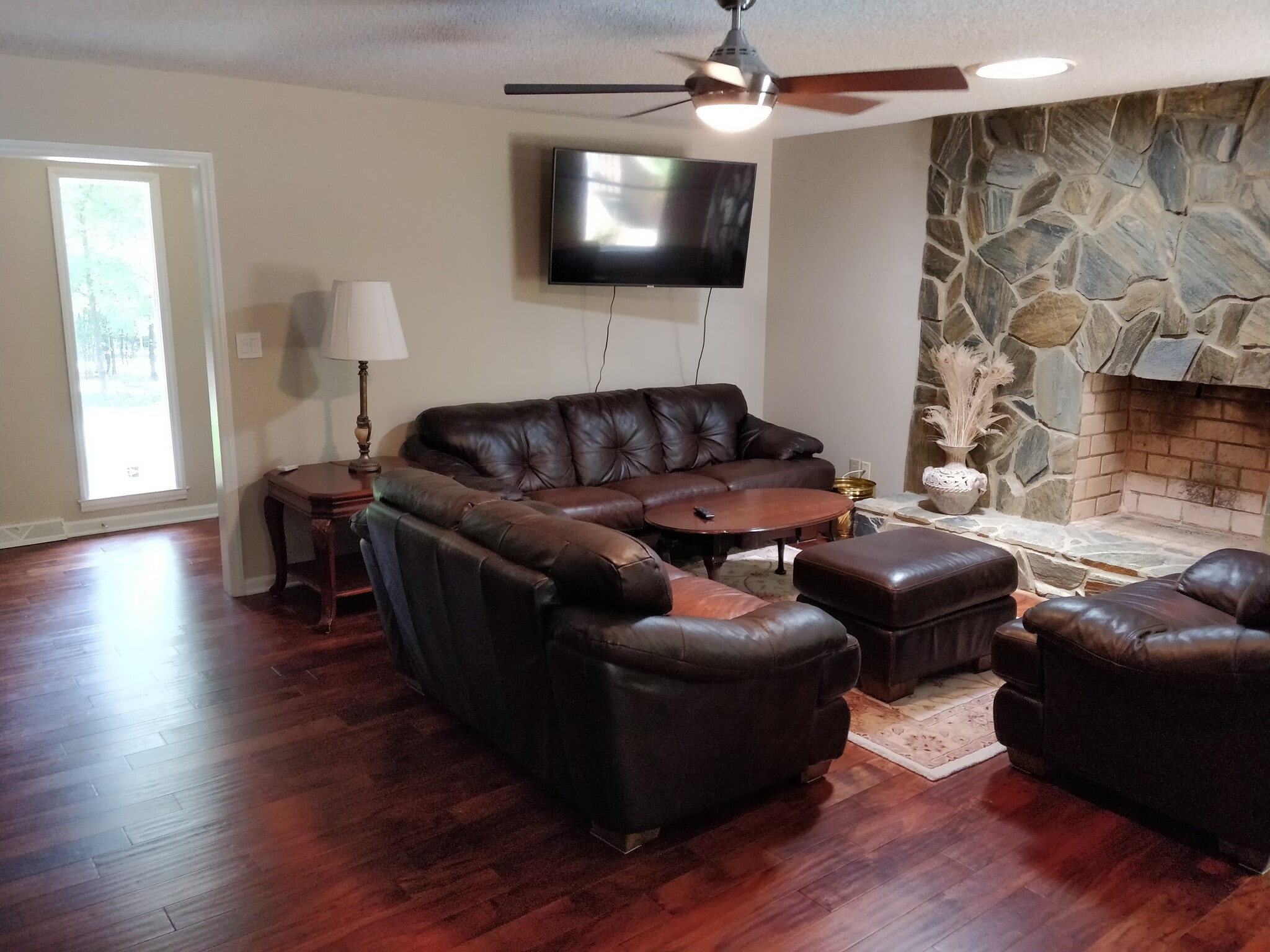 Building Photo - 2320 Carson Drive