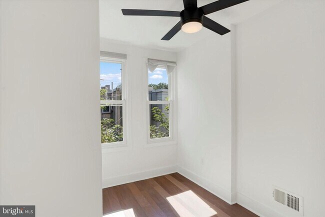 Building Photo - 2636 Manton St