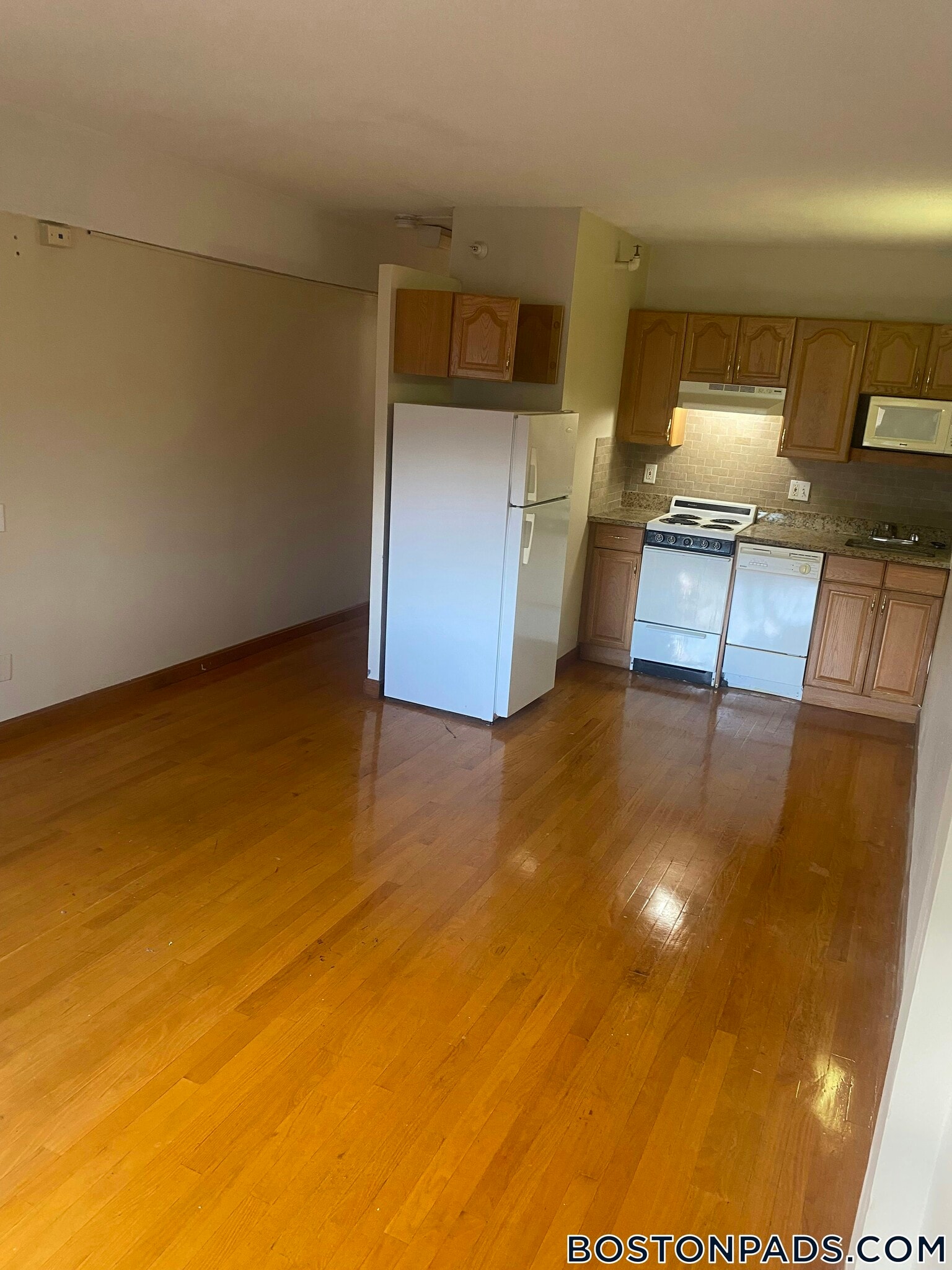 Building Photo - 1110 Commonwealth Ave