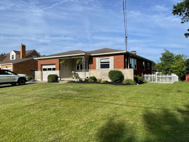 Building Photo - 3428 Harwinton Ln