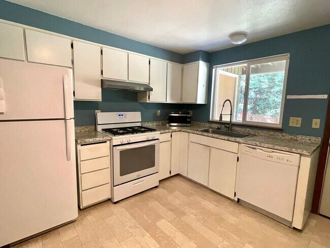 Building Photo - 79X Four Plex