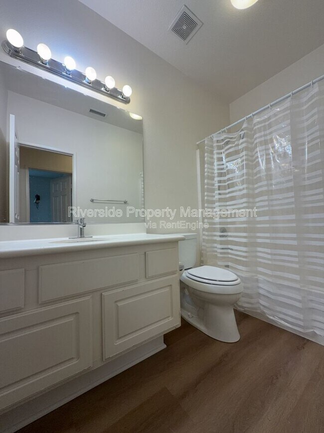 Building Photo - 22248 Silverbell Ln