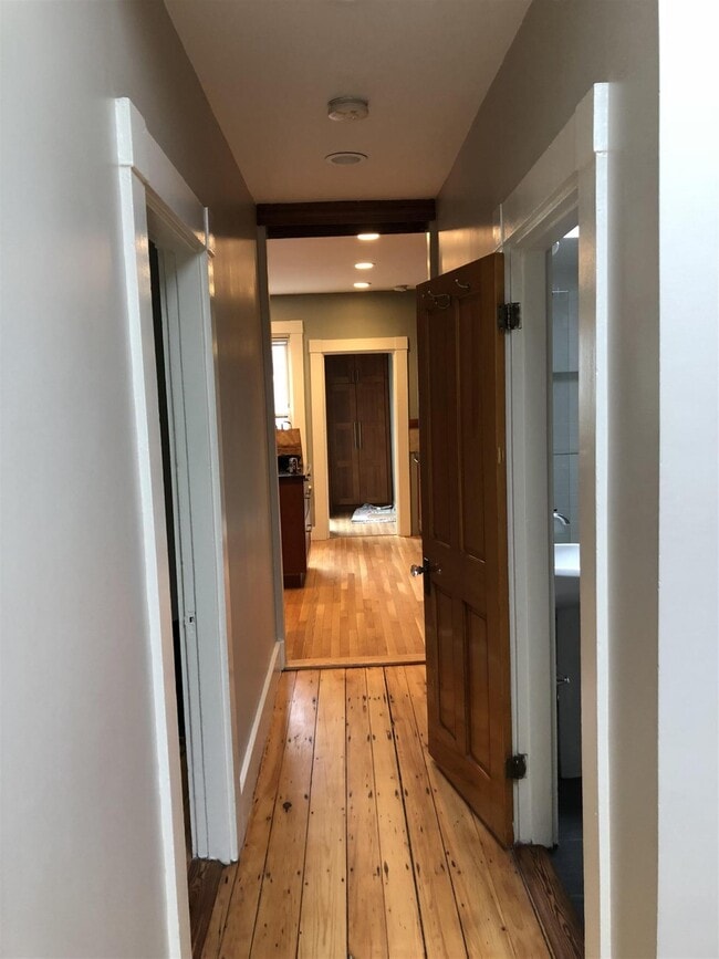 Building Photo - 24 Wyatt St