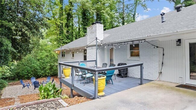 Building Photo - 204 Cold Creek Dr