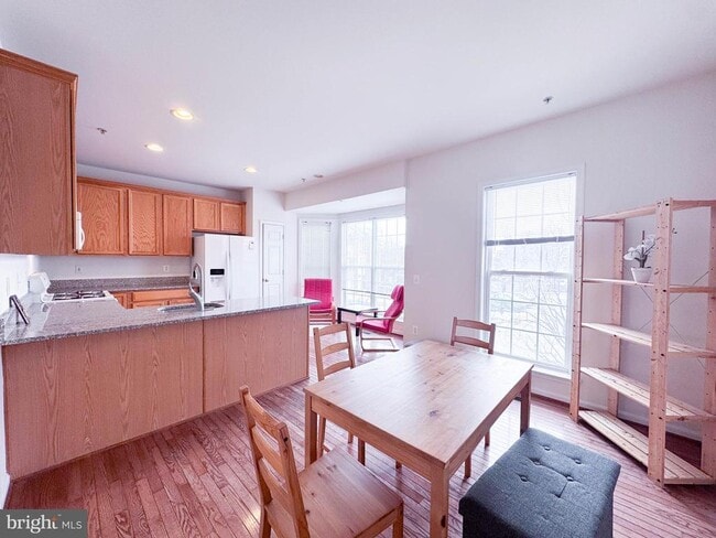 Building Photo - 1682 White Oak Vista Dr