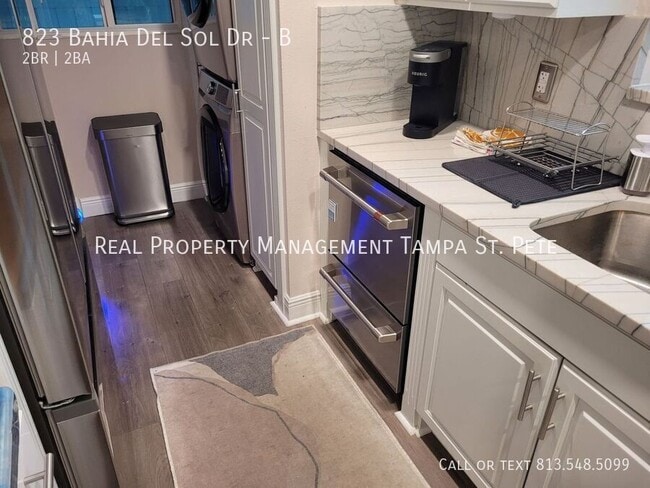 Building Photo - 823 Bahia Del Sol Dr