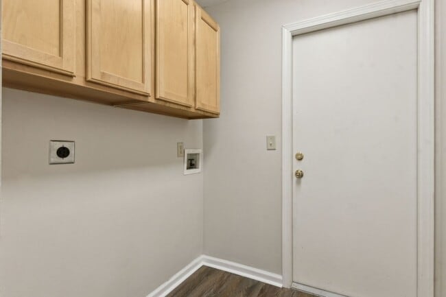 Building Photo - Charming Amelia Island Home in a Private Cul-de-Sac