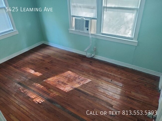Building Photo - 5425 Leaming Ave