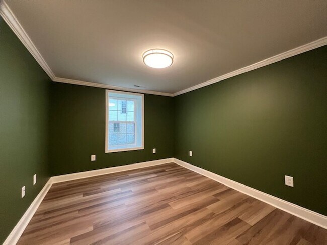 Building Photo - Move In Ready!!!!