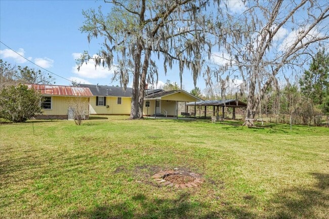 Building Photo - Charming 3-Bedroom Home with Large Fenced Yard in Richmond Hill!