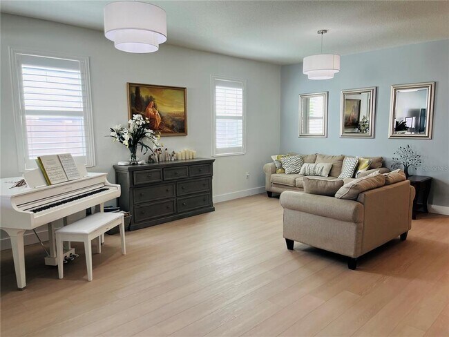 Building Photo - 14037 Pecan Orch Dr