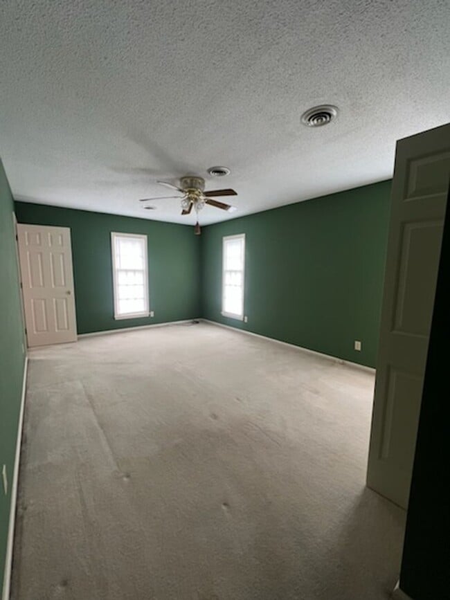 Building Photo - 417 N Ebenezer Rd