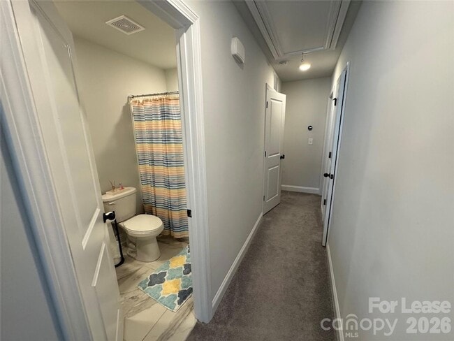 Building Photo - 335 Ladybird Ln