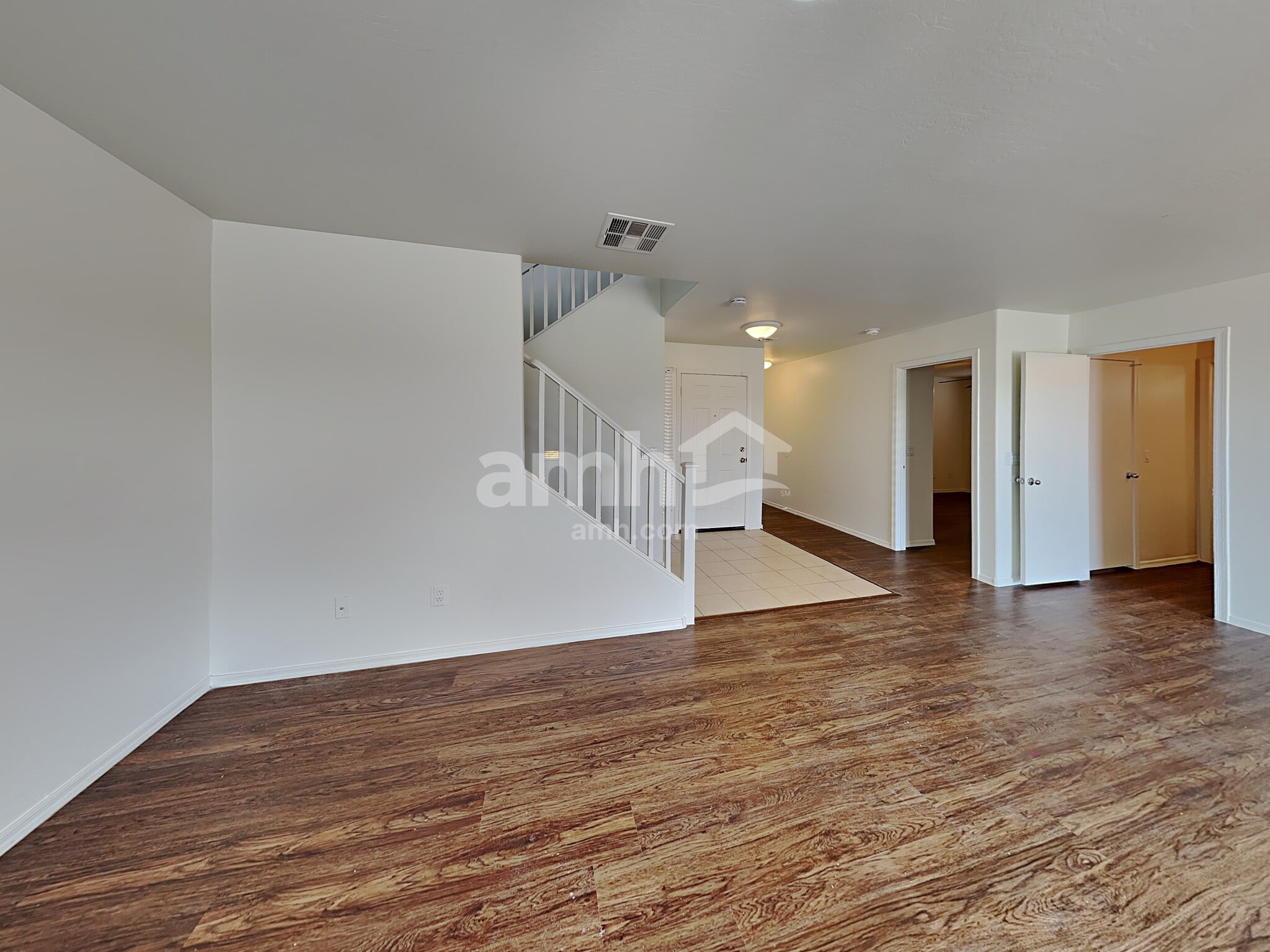 Building Photo - 6727 W Desert Ln