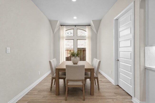 Building Photo - 28348 Sterling Oak Dr