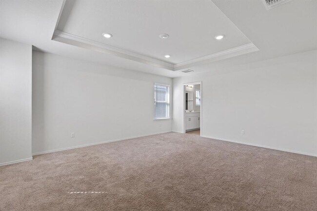 Building Photo - 905 Duskywing Wy