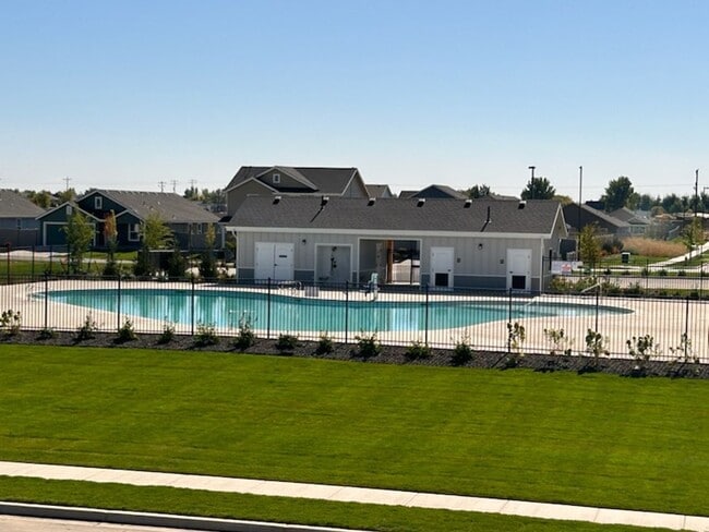 Building Photo - First Full Months Rent Free!-Beautiful 4 b...