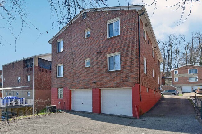 Building Photo - 3151 Glendale Ave