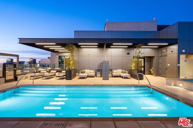 Building Photo - 675 Ninth Ave