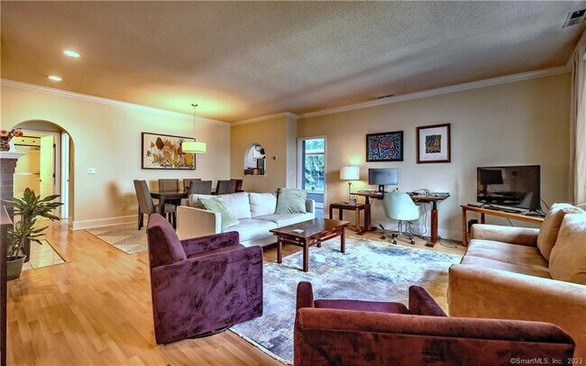 Building Photo - 500 Prospect St