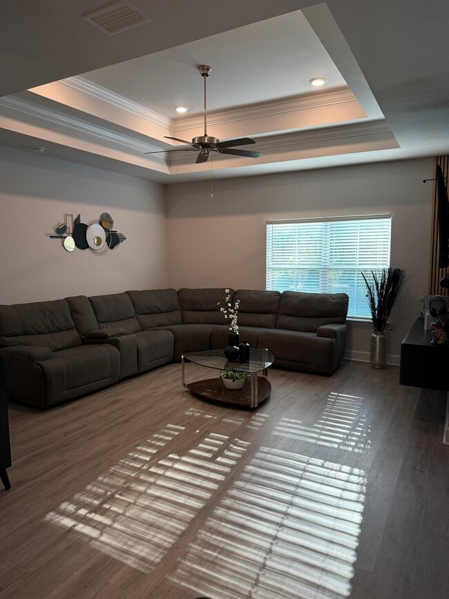 Building Photo - 2058 Hansel Hl Dr