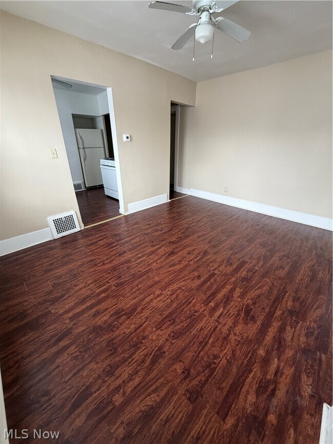 Building Photo - 1870 Cordova Ave