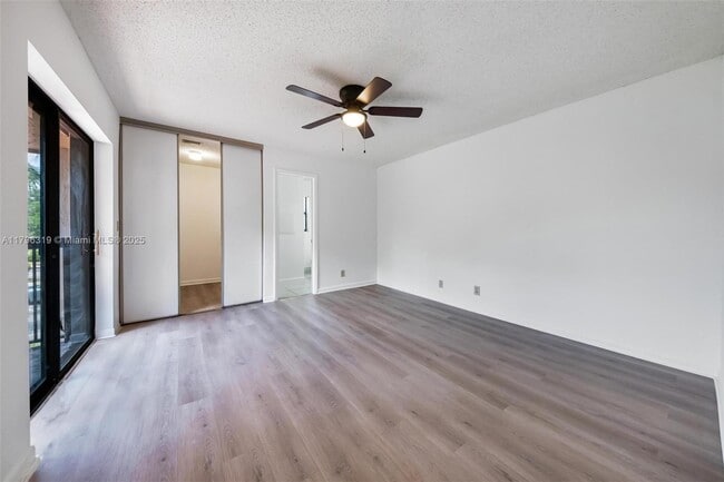 Building Photo - 3199 Cocoplum Cir