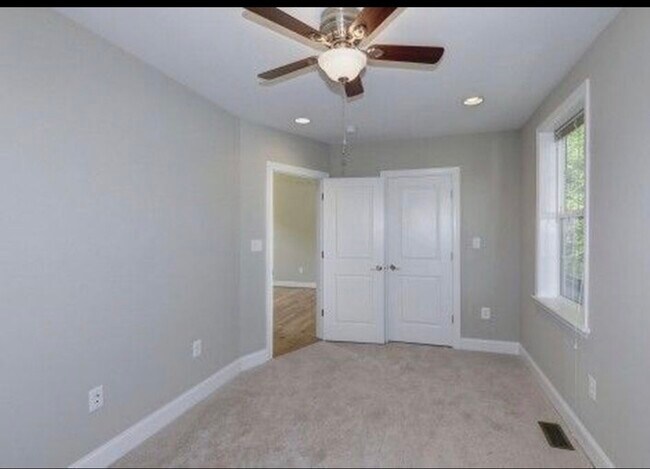 Upper Level Guess Bedroom # 1 - 5108 Bass Pl SE