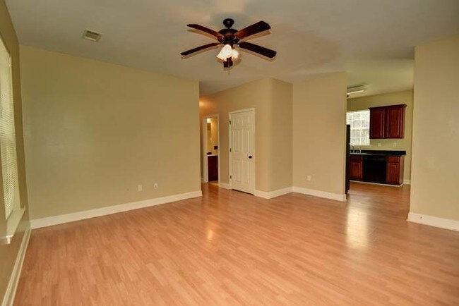 Building Photo - 719 42nd Ave