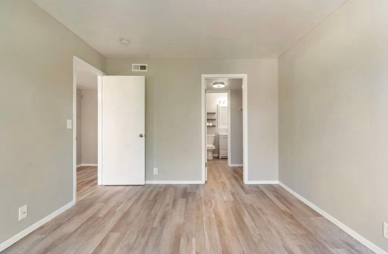 Building Photo - 7201 S Station Creek Way
