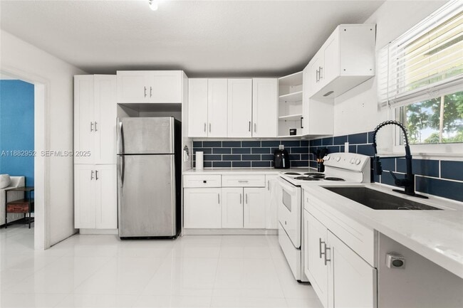 Building Photo - 7981 NW 12th Pl