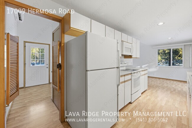 Building Photo - 17009 Hermosa Rd