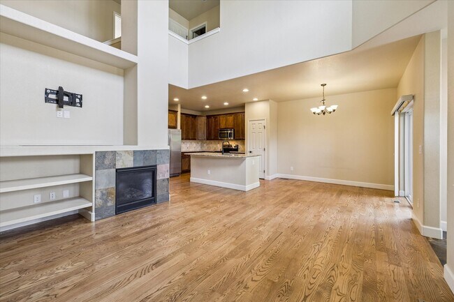 Building Photo - 9793 W Hinsdale Ln