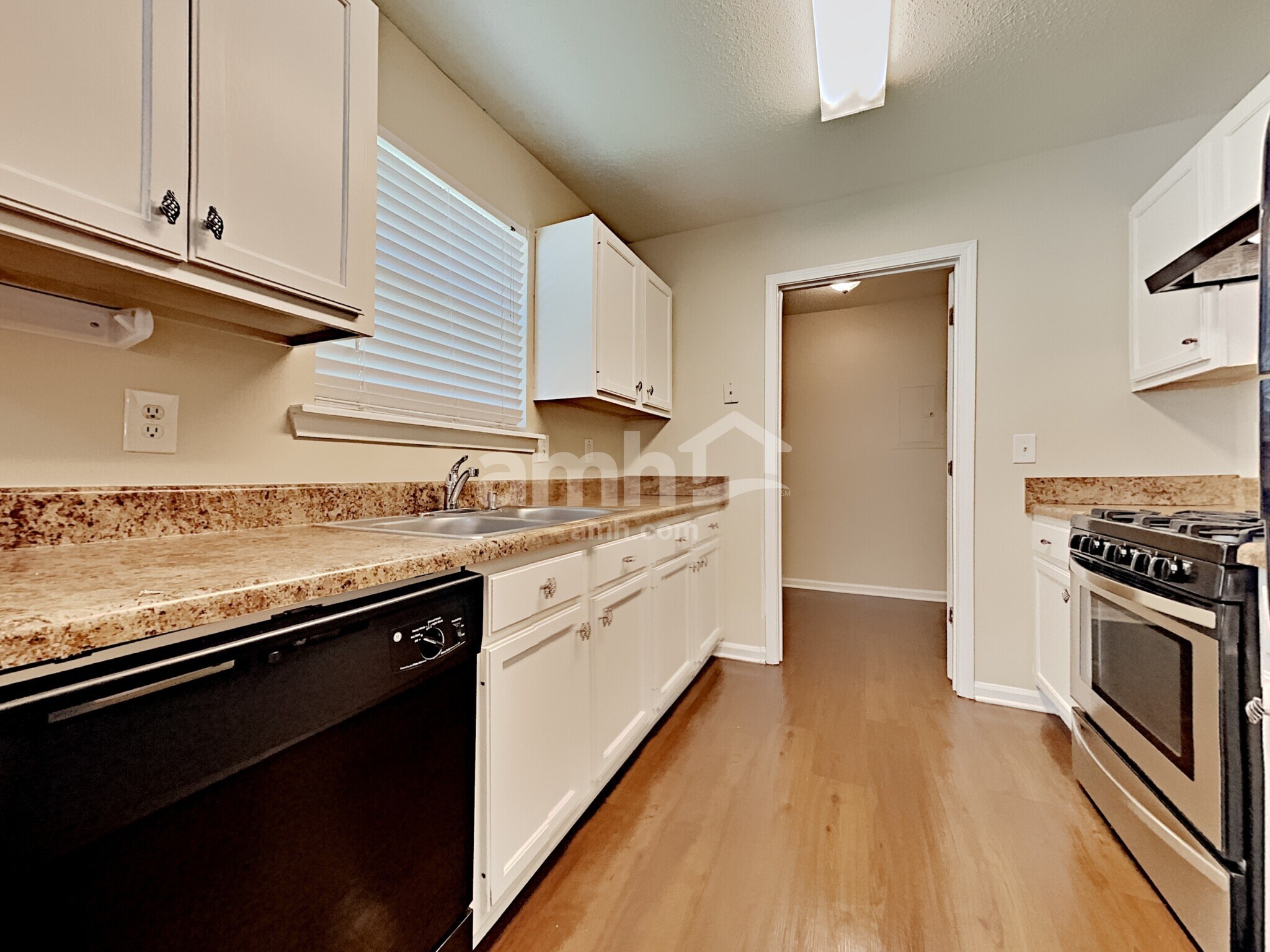 Building Photo - 4089 Dresden Ct NW