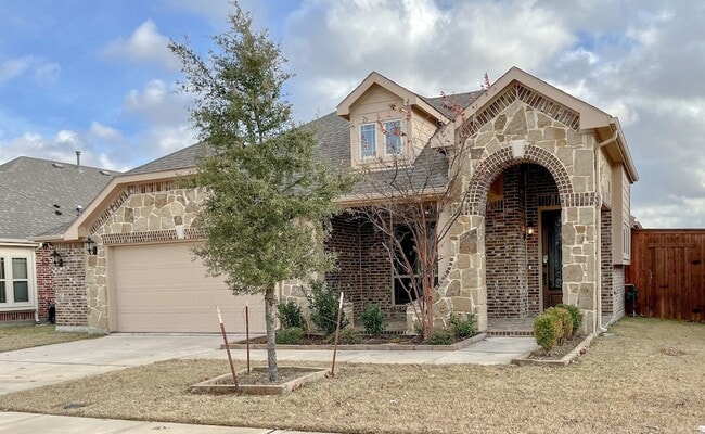 Building Photo - 1205 Roadrunner Dr